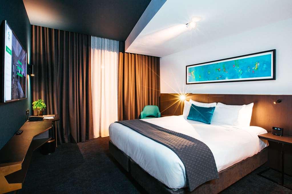 Eatons Hill Hotel Brisbane Oda fotoğraf