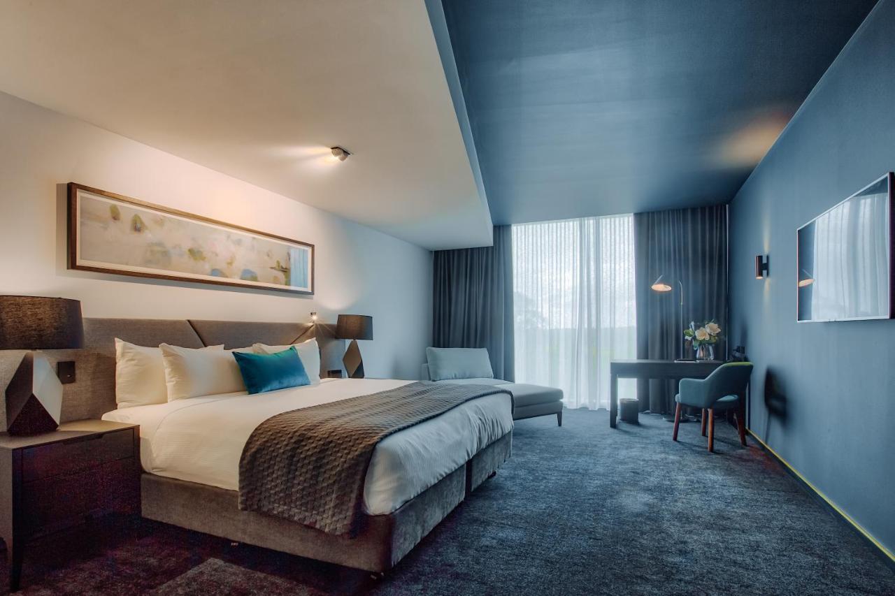 Eatons Hill Hotel Brisbane Dış mekan fotoğraf