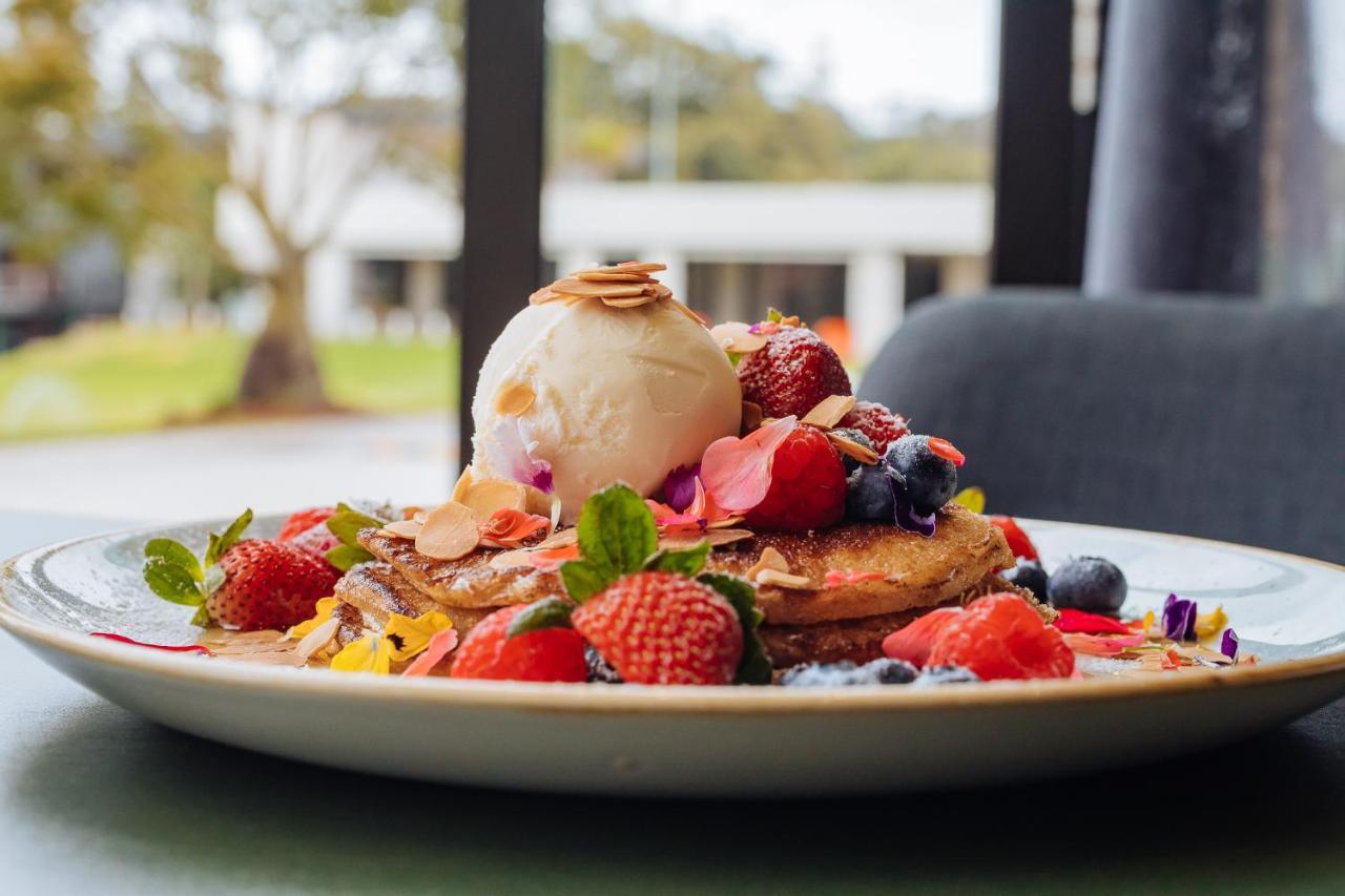 Eatons Hill Hotel Brisbane Dış mekan fotoğraf